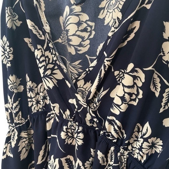 🔹5/$25🔹 Miss Daisy Blue and White Floral Spaghetti Strap Dress. Size Large - Picture 8 of 10